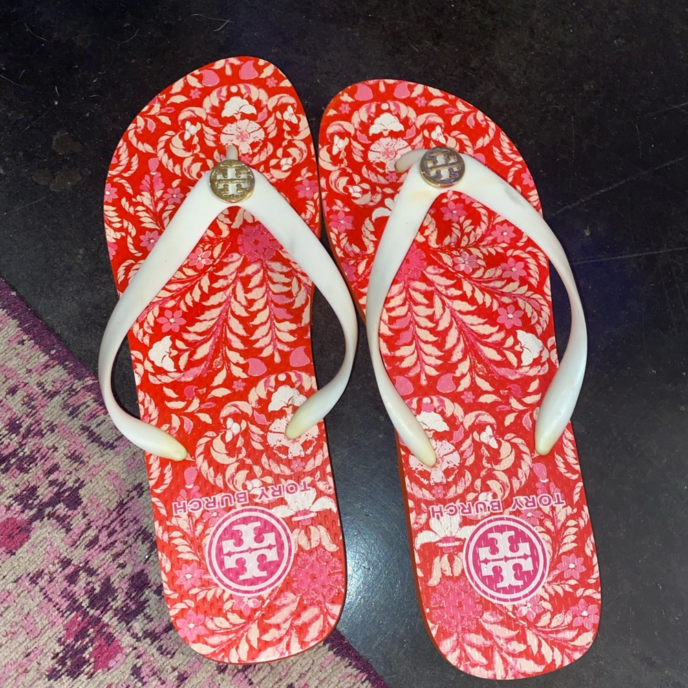 Vintage Tory Red Tory Burch Patterned Flip Flops with White, Pink & Orange ❤️✨